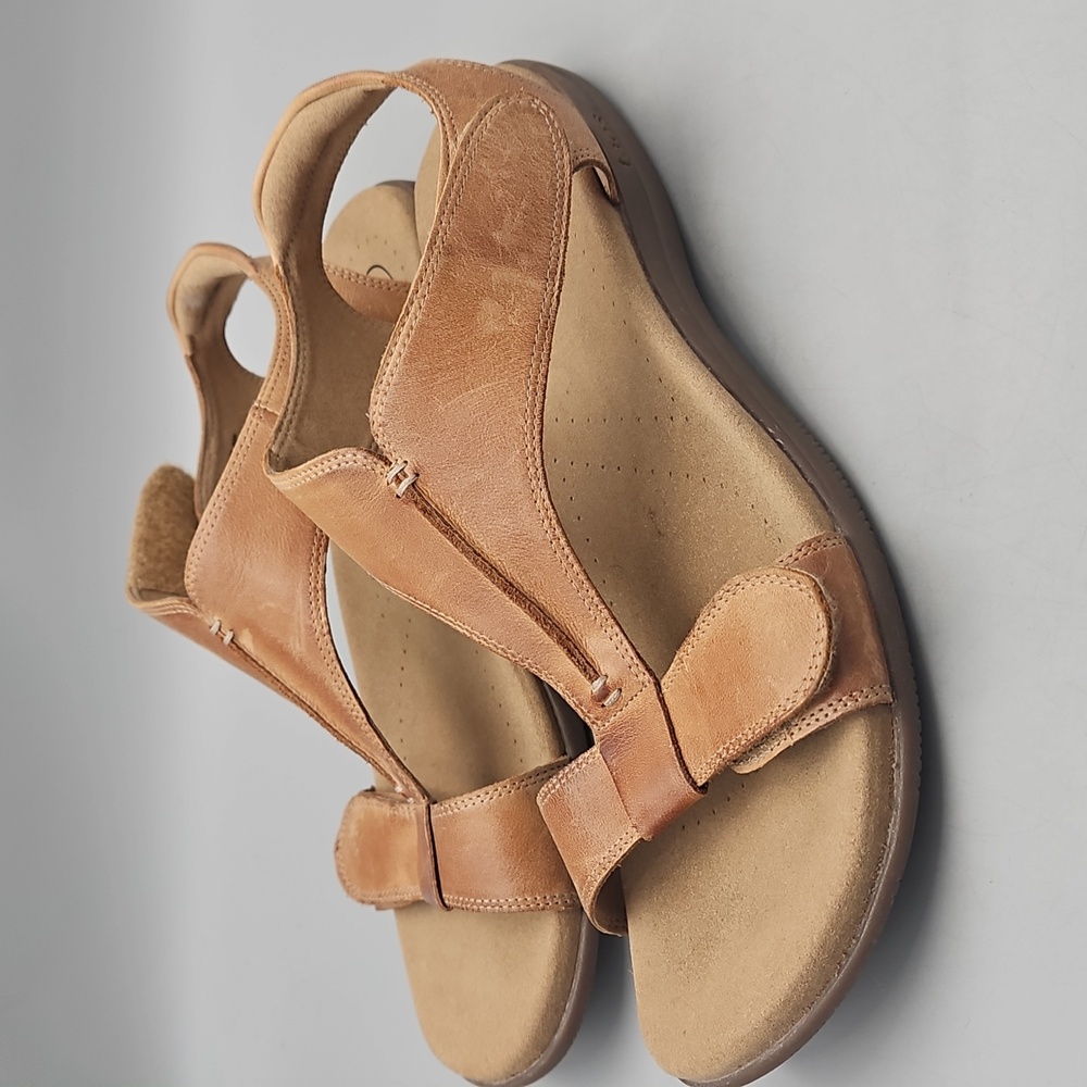 Taos The Show Leather Sandals Womens Size US 11 W Comfort Travel Casual Tan